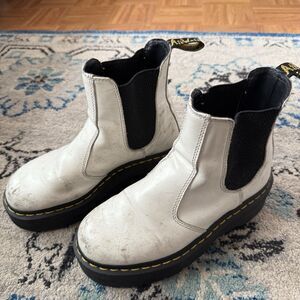Doc Martens 2976 Chelsea Platform Boots Quad Smooth White Leather Women’s SZ 7